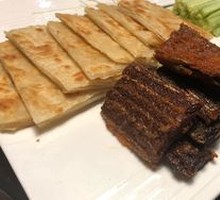 Crispy pancakes with hairtail fish