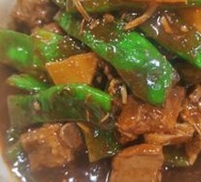 Stewed Pork Ribs with Flat Beans