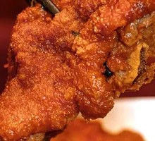 Braised Pig's Feet with Crispy Skin