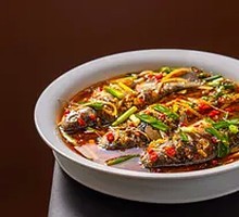 Cold-mixed crucian carp