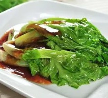 Stir-Fried Lettuce with Oyster Sauce