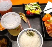 Teriyaki Chicken Rice with Mashed Potatoes