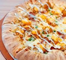 Golden Yolk Chicken Pizza