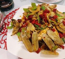Spicy Stir-Fried Clams