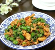 Stir-fried Green Pepper with Pork Cracklings
