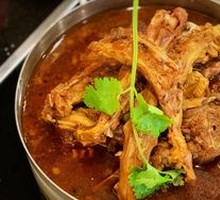 Family Feast Pot