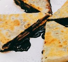 Sesame Sauce Sweet Pancake