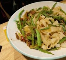 Stir-Fried Bean Noodles with Pork Shreds