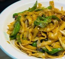 Stir-Fried Meat with Knife-Cut Noodles