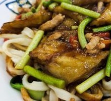 Eggplant and Pork Diced Noodles