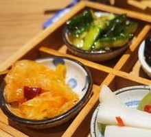 Four-Grid Assorted Vegetables