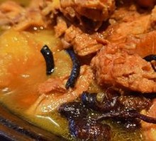 Northeast Chicken with Mushrooms and Potatoes Stew