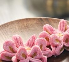 Night-blooming Cactus Pastry