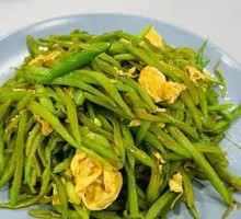 Stir-Fried String Beans