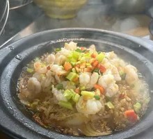 Clay Pot Garlic Shrimp