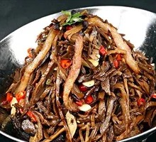 Spicy Sichuan Bamboo Shoots with Preserved Meats