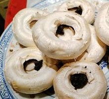 Black Truffle Button Mushroom