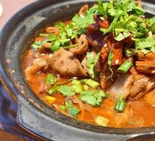Beijing-style Braised Pork and Steamed Bread