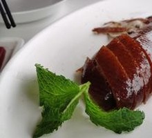Traditional Jujube Wood Roast Duck
