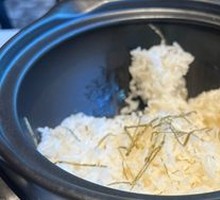 那小姐招牌卤肉饭