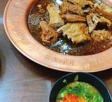 Family Feast Pot