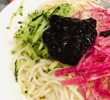 Zhajiangmian