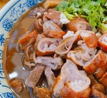 Braised Pork and Steamed Bun