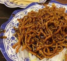 Beijing-style Shredded Pork in Soy Sauce