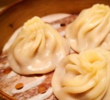Crab Roe Soup Dumplings