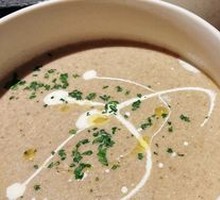 松露蘑菇奶油汤