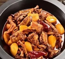 Stewed Goose in Iron Pot