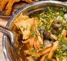 Braised Duck Feet with Crispy Skin