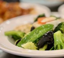 Lotus Pond Stir-Fry