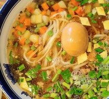 Qishan Sautéed Pork Noodles