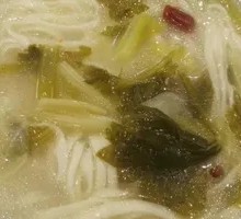 Noodles in Sour Soup