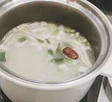 Single-Person Mushroom Soup Base