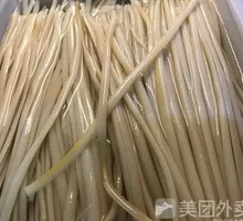 Beef tendon noodles