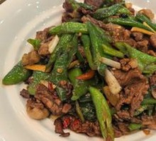 Spicy Stir-Fried Pork with Chili