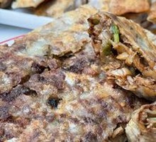 Braised Pork Elbow with Layered Flatbread