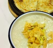 Top Scholar Crispy Beef Pie