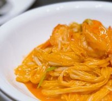 Shandong-style shrimp with Chinese cabbage