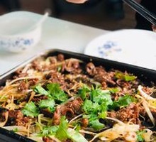 Grilled Beef on Iron Plate