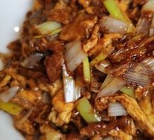 Sour Stir-Fried Egg with Wood Ear Mushrooms