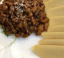 Beijing-style Shredded Pork in Soy Sauce