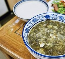 Noodles in Sour Soup