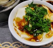 Sauce-drenched Tofu Pudding