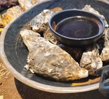 Steamed Oysters in Clay Pot