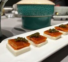 京城鱼子酱烤鸭