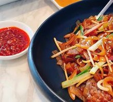 Dry-Fried Beef Rice Noodles