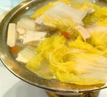 Baby bok choy stewed with tofu